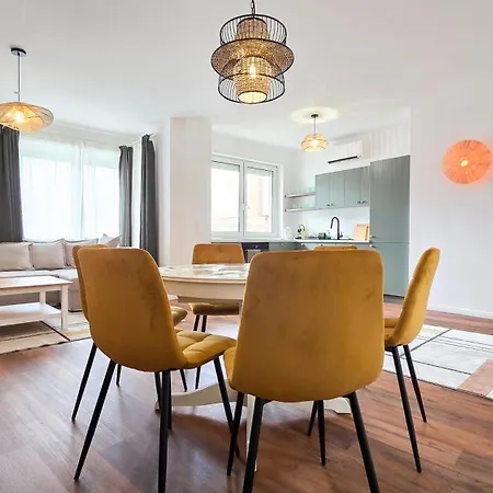 Korda Apartment *